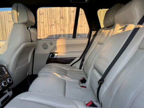 Land Rover Range Rover 4.4 Range Rover Autobiography SVO Bodykit SDV8 Automatic 4WD 5dr - NATIONAL 33