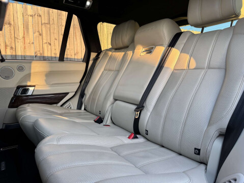 Land Rover Range Rover 4.4 Range Rover Autobiography SVO Bodykit SDV8 Automatic 4WD 5dr - NATIONAL 34