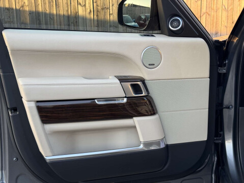 Land Rover Range Rover 4.4 Range Rover Autobiography SVO Bodykit SDV8 Automatic 4WD 5dr - NATIONAL 77
