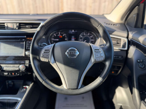 Nissan Qashqai 1.6 Qashqai Tekna dCi 5dr - NATIONAL DELIVERY* 30