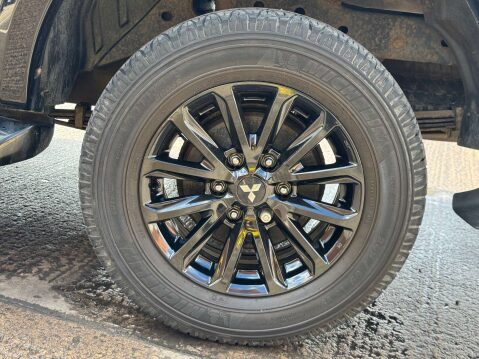 Mitsubishi L200 2.4 L200 Barbarian Black DI-D 4WD - NATIONAL DELIVERY* 59
