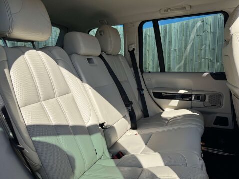 Land Rover Range Rover 4.4 Range Rover Vogue SE TDV8 Automatic 4WD 5dr - NATIONAL DELIVERY* 24