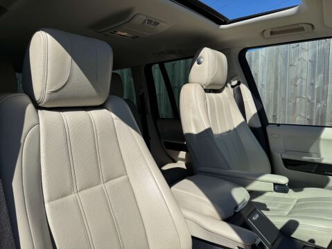 Land Rover Range Rover 4.4 Range Rover Vogue SE TDV8 Automatic 4WD 5dr - NATIONAL DELIVERY* 17