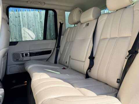 Land Rover Range Rover 4.4 Range Rover Vogue SE TDV8 Automatic 4WD 5dr - NATIONAL DELIVERY* 26