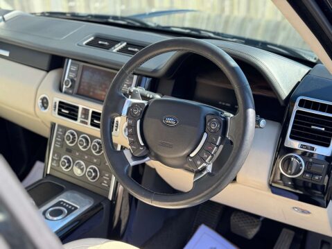 Land Rover Range Rover 4.4 Range Rover Vogue SE TDV8 Automatic 4WD 5dr - NATIONAL DELIVERY* 10