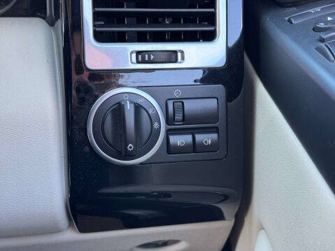 Land Rover Range Rover 4.4 Range Rover Vogue SE TDV8 Automatic 4WD 5dr - NATIONAL DELIVERY* 37