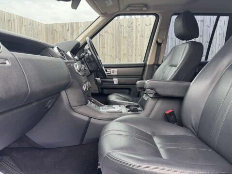 Land Rover Discovery 3.0 Discovery SE Tech SDV6 Automatic 4WD 5dr - NATIONAL DELIVERY* 19