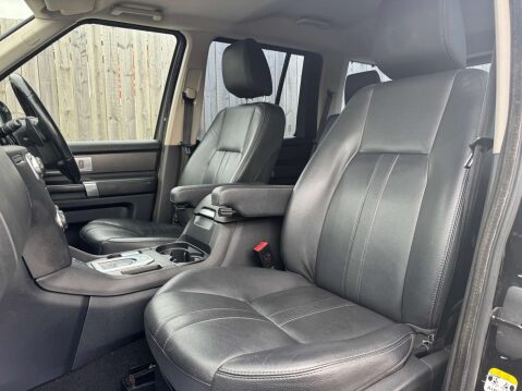 Land Rover Discovery 3.0 Discovery SE Tech SDV6 Automatic 4WD 5dr - NATIONAL DELIVERY* 20
