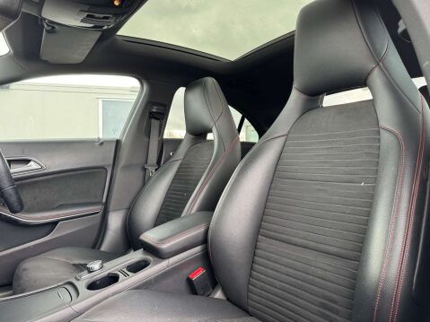 Mercedes-Benz CLA Class 2.0 CLA250 AMG Sport 4Matic Automatic 4WD 4dr - NATIONAL DELIVERY* 17