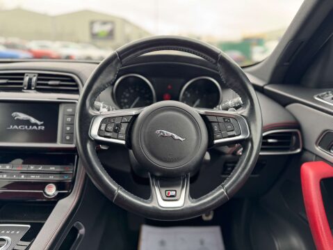 Jaguar F-Pace 3.0 F-PACE V6 S AWD D Automatic 4WD 5dr - NATIONAL DELIVERY* 30