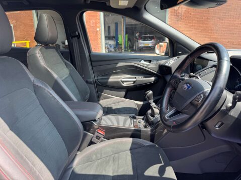 Ford Kuga 2.0 Kuga ST-Line X TDCi 4x4 4WD 5dr - NATIONAL DELIVERY* 16