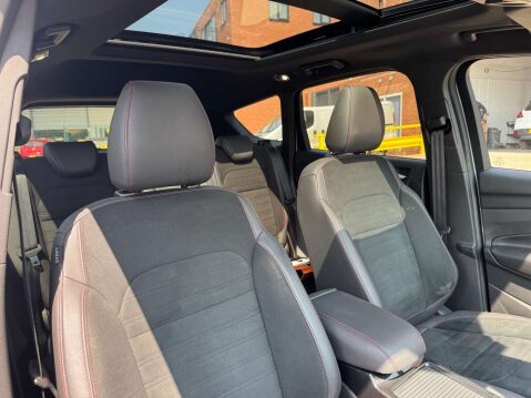 Ford Kuga 2.0 Kuga ST-Line X TDCi 4x4 4WD 5dr - NATIONAL DELIVERY* 17