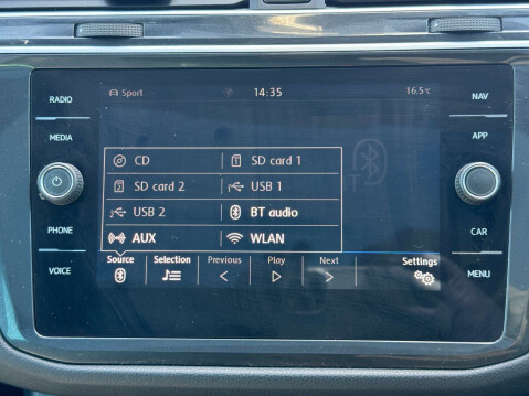 Volkswagen Tiguan 2.0 Tiguan R-Line TDI BlueMotion Technology 4Motion Semi-Automatic 4WD 5dr 37