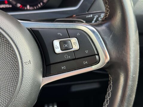 Volkswagen Tiguan 2.0 Tiguan R-Line TDI BlueMotion Technology 4Motion Semi-Automatic 4WD 5dr 35