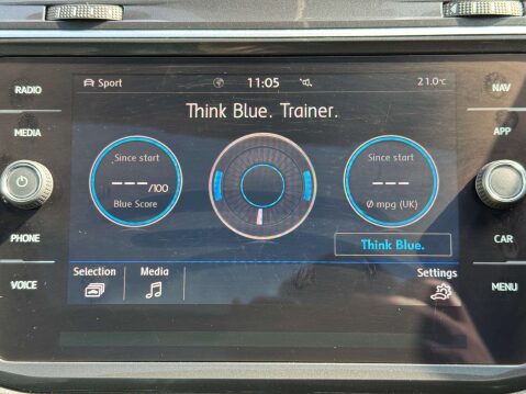 Volkswagen Tiguan 2.0 Tiguan R-Line TDI BlueMotion Technology 4Motion Semi-Automatic 4WD 5dr 52