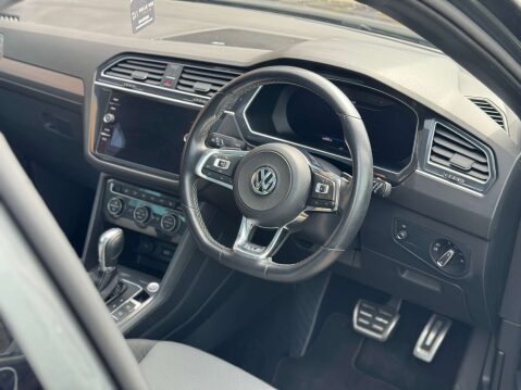 Volkswagen Tiguan 2.0 Tiguan R-Line TDI BlueMotion Technology 4Motion Semi-Automatic 4WD 5dr 14
