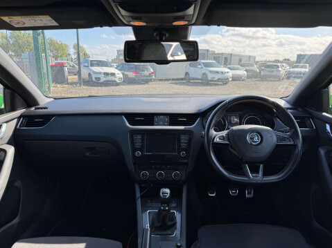 Skoda Octavia 2.0 Octavia vRS TDI 5dr - NATIONAL DELIVERY* 17