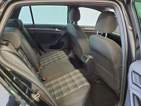 Volkswagen Golf 2.0 Golf GTD Semi-Automatic 5dr - NATIONAL DELIVERY* 8
