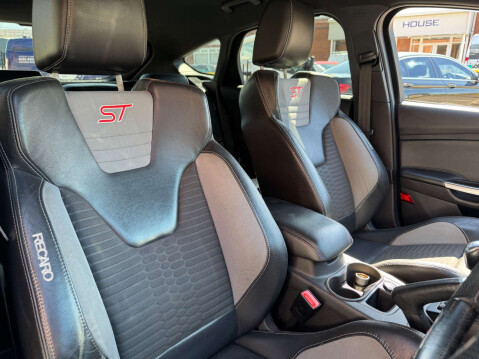 Ford Focus 2.0 Focus ST-2 T 5dr - NATIONAL DELIVERY* 16