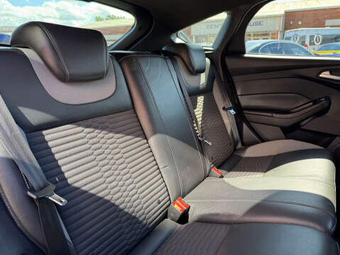 Ford Focus 2.0 Focus ST-2 T 5dr - NATIONAL DELIVERY* 22
