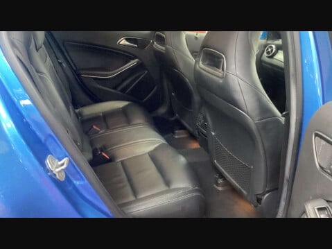 Mercedes-Benz GLA 2.1 GLA 220 AMG Line Premium+CDi 4Matic Automatic 4WD 5dr - NATIONAL DELIVE 8