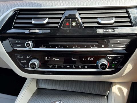 BMW 5 Series 2.0 520d xDrive M Sport Automatic 4WD 5dr - NATIONAL DELIVERY* 44