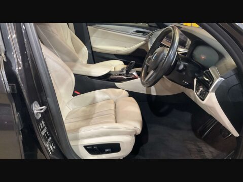 BMW 5 Series 2.0 520d xDrive M Sport Automatic 4WD 5dr - NATIONAL DELIVERY* 10