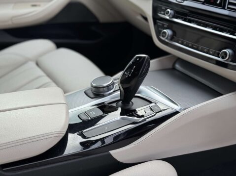 BMW 5 Series 2.0 520d xDrive M Sport Automatic 4WD 5dr - NATIONAL DELIVERY* 41