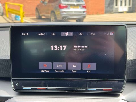 SEAT Leon 1.5 Leon FR TSI Evo 5dr - NATIONAL DELIVERY* 43