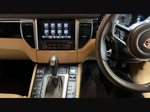 Porsche Macan 3.0 Macan S D Semi-Automatic 4WD 5dr - NATIONAL DELIVERY* 11