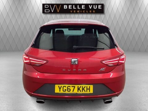 SEAT Leon 2.0 Leon Cupra 300 TSi Semi-Automatic 5dr - NATIONAL DELIVERY* 17