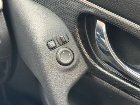 Nissan X-Trail 1.6 X-Trail Tekna dCi 5dr - NATIONAL DELIVERY* 33