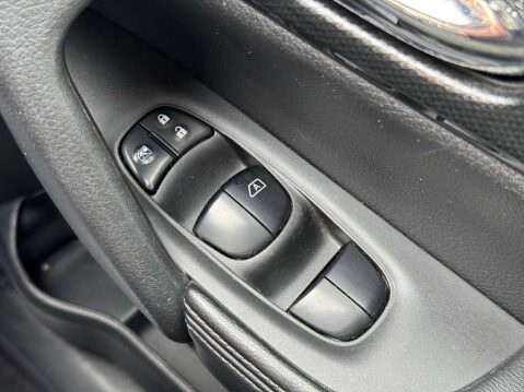 Nissan X-Trail 1.6 X-Trail Tekna dCi 5dr - NATIONAL DELIVERY* 34