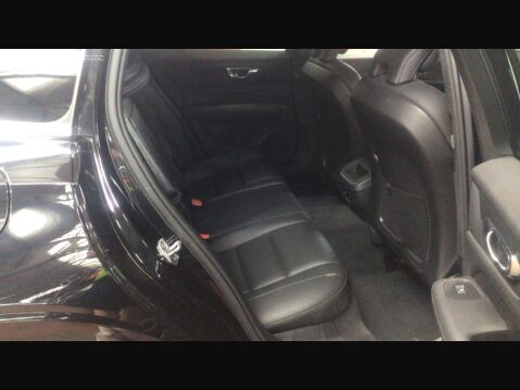 Volvo V60 2.0 V60 Momentum+ D4 Automatic 5dr - NATIONAL DELIVERY* 8