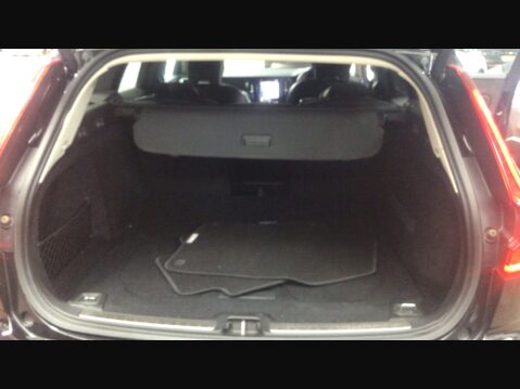 Volvo V60 2.0 V60 Momentum+ D4 Automatic 5dr - NATIONAL DELIVERY* 13