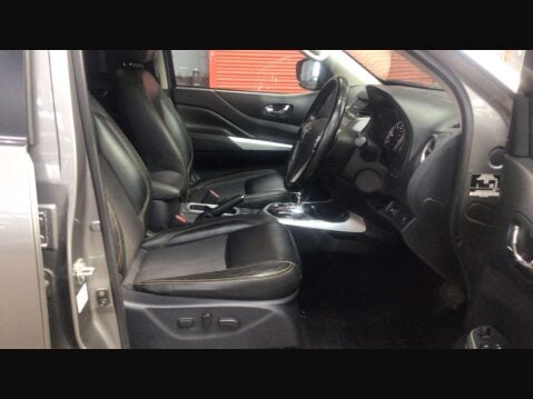 Nissan Navara 2.3 Navara N-Guard dCi Automatic 4WD 5dr - NATIONAL DELIVERY* 7