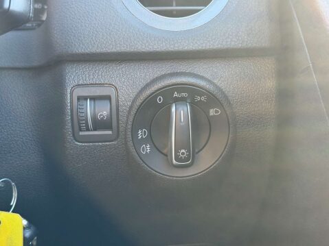 Volkswagen Tiguan 2.0 Tiguan R-Line TDI BlueMotion Technology 4Motion 4WD 5dr - NATIONAL DELI 32