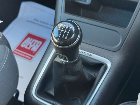 Volkswagen Tiguan 2.0 Tiguan R-Line TDI BlueMotion Technology 4Motion 4WD 5dr - NATIONAL DELI 37