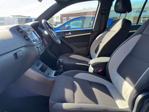 Volkswagen Tiguan 2.0 Tiguan R-Line TDI BlueMotion Technology 4Motion 4WD 5dr - NATIONAL DELI 14