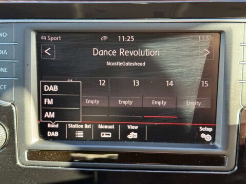 Volkswagen Touran 2.0 Touran SEL TDI BlueMotion Technology Semi-Automatic 5dr - NATIONAL DELI 47