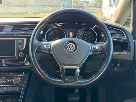 Volkswagen Touran 2.0 Touran SEL TDI BlueMotion Technology Semi-Automatic 5dr - NATIONAL DELI 29