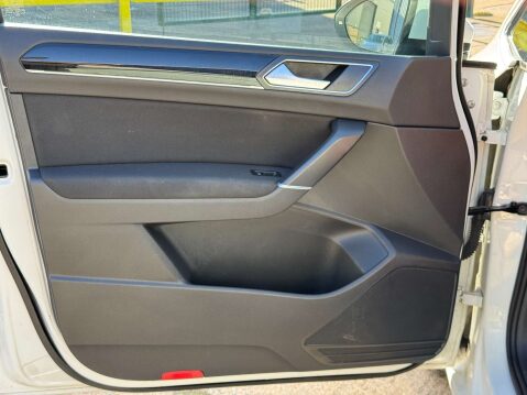Volkswagen Touran 2.0 Touran SEL TDI BlueMotion Technology Semi-Automatic 5dr - NATIONAL DELI 56