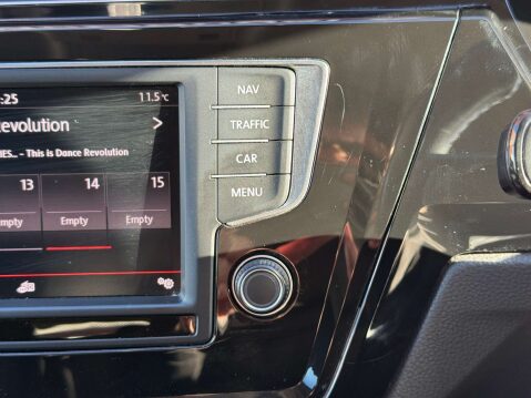 Volkswagen Touran 2.0 Touran SEL TDI BlueMotion Technology Semi-Automatic 5dr - NATIONAL DELI 46