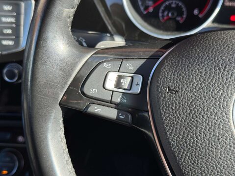 Volkswagen Touran 2.0 Touran SEL TDI BlueMotion Technology Semi-Automatic 5dr - NATIONAL DELI 30