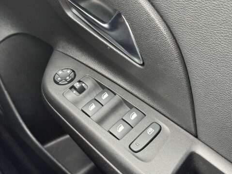 Vauxhall Corsa 1.2 Corsa Ultimate Nav T Automatic 5dr - NATIONAL DELIVERY* 32