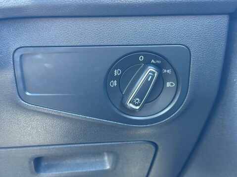 Volkswagen Tiguan 2.0 Tiguan R-Line TDI BlueMotion Technology 4Motion 4WD 5dr - NATIONAL DELI 31