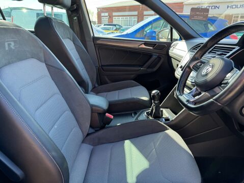 Volkswagen Tiguan 2.0 Tiguan R-Line TDI BlueMotion Technology 4Motion 4WD 5dr - NATIONAL DELI 12