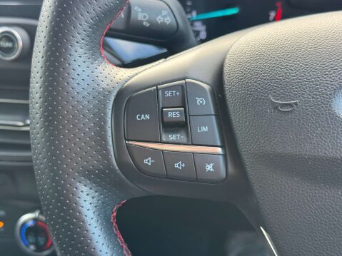 Ford Focus 1.0 Focus ST-Line 5dr - NATIONAL DELIVERY* 25