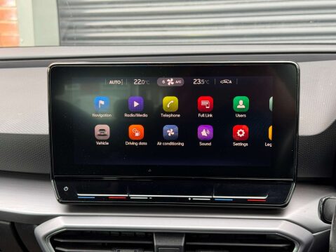 SEAT Leon 1.5 Leon FR TSI Evo 5dr - NATIONAL DELIVERY* 38