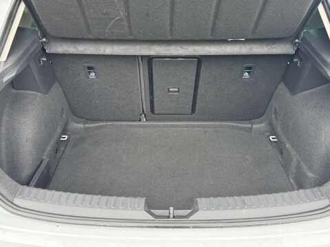 SEAT Leon 1.5 Leon FR TSI Evo 5dr - NATIONAL DELIVERY* 23